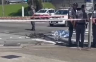 Idoso morre após ser atropelado por caminhão na Praia Grande