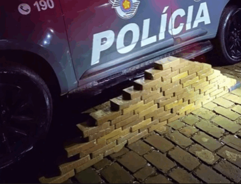 BAEP apreende R$ 1.5 milhão em tijolos de crack na zona Norte