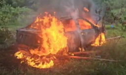Mulher tem carro roubado e carbonizado em Bragança Paulista