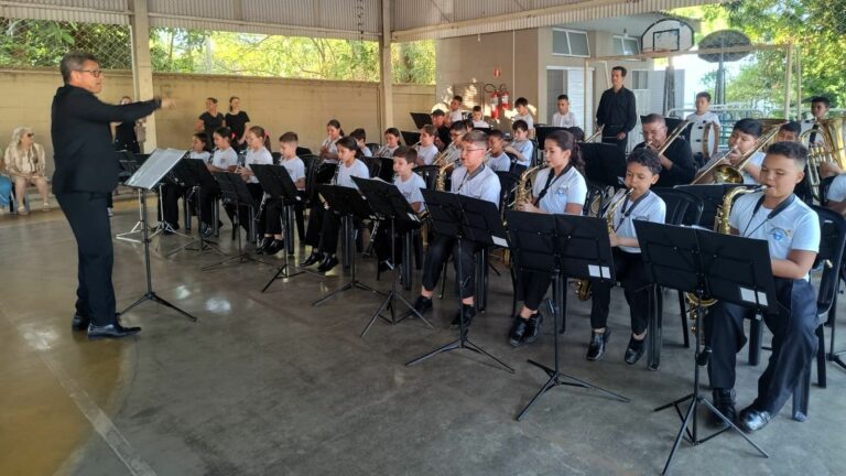 Teatro Municipal recebe concerto da Banda Infantil Casa da Criança