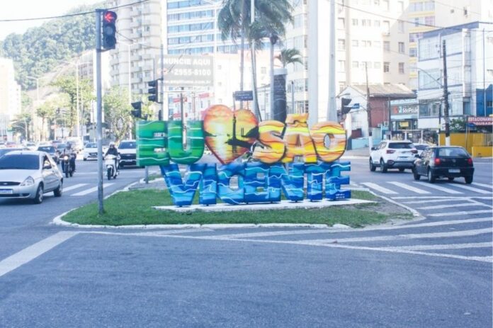 Monumento-Eu-Amo-São-Vicente