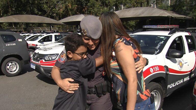 Criança liga para o COPOM e ajuda a salvar a mãe desfalecida