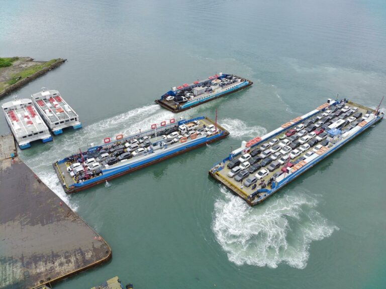 Governo inicia preparativos para dragagem histórica na travessia de balsa de Ilhabela