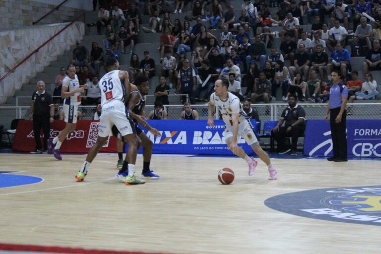 São José enfrenta o Paulistano fora de casa pela sexta rodada do NBB