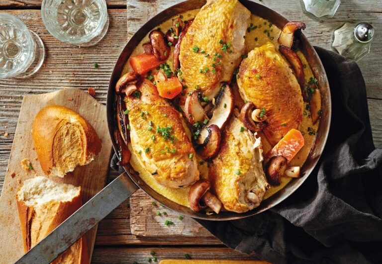 Aprenda a preparar uma deliciosa receita de Coq au Riesling