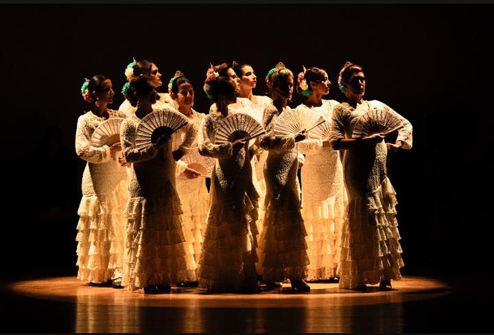 Espetáculo “30 Vueltas al Compás” celebra 30 anos de carreira da bailarina Tatiana Hass