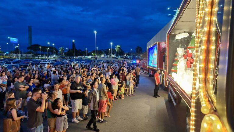 Caravana de Natal da Coca-Cola FEMSA Brasil percorrerá cidades da RMC a partir do dia 12