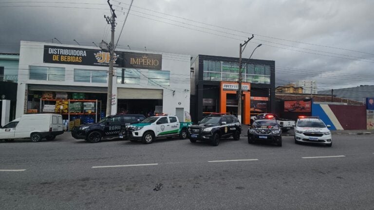 Operação interdita adega e distribuidora de bebidas em Jacareí
