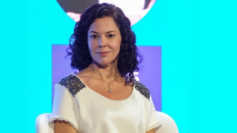 Prefeito de Rio Preto troca comando na Educação