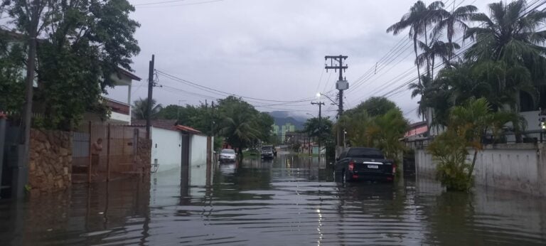 Chuva forte no Litoral Norte afeta o abastecimento de água em Caraguatatuba