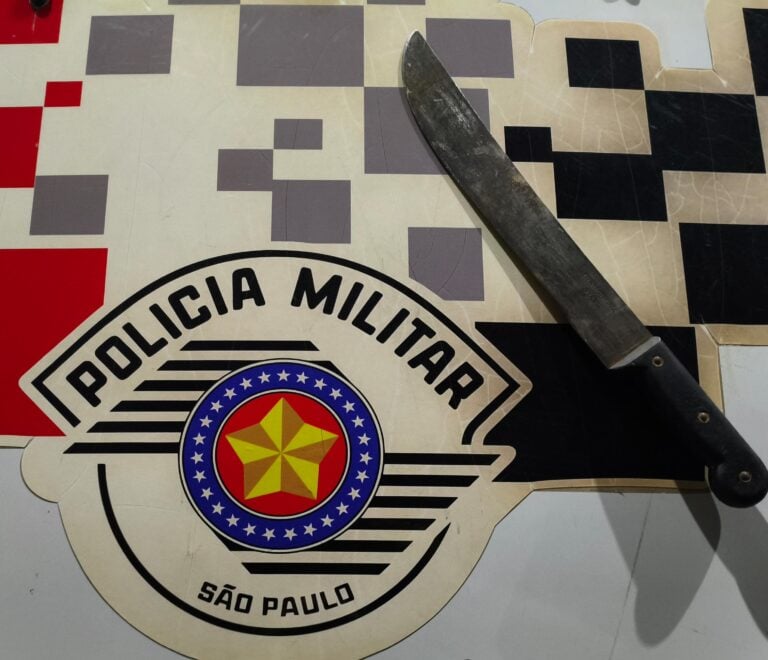 PM prende homem que tentou esfaquear familiares durante festa na zona sul de São José