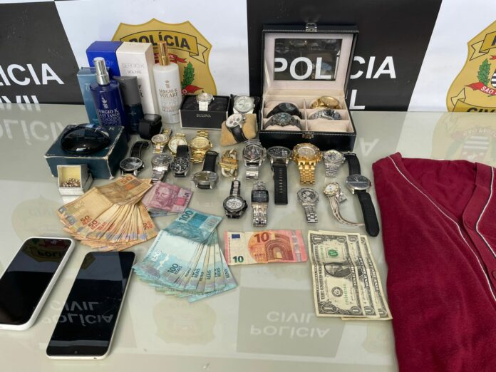 Polícia Civil de Jacareí prende integrante de quadrilha ligada a furtos em condomínios Polícia Civil de Jacareí prende integrante de quadrilha ligada a furtos em condomínios