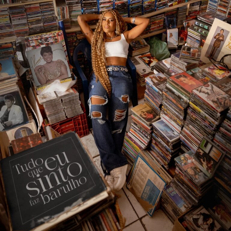 Bela Maria estreia com força no R&B no álbum “Tudo Que Eu Sinto Faz Barulho”