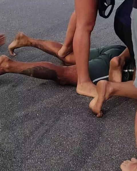 Homem rouba joias na orla de Bertioga e é detido pela vítima e por populares