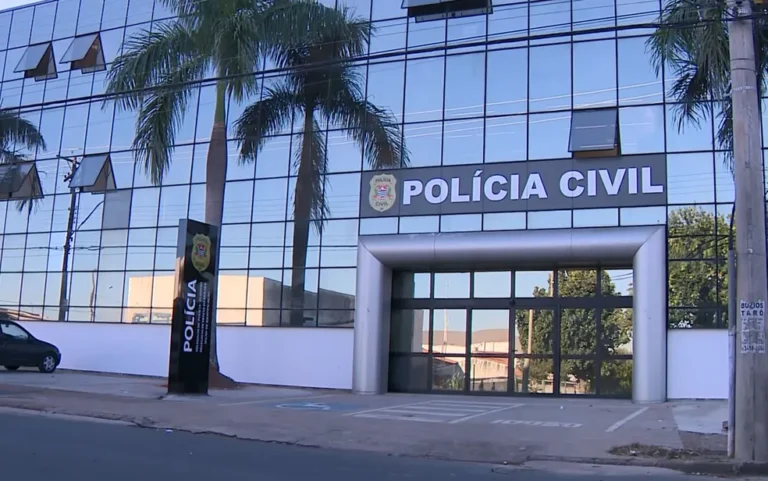 Polícia Civil prende treinador suspeito de abusos sexuais contra crianças e adolescentes em escolinhas de futebol da região