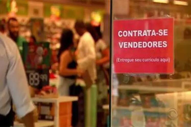 Programa “Caça Talentos” abre inscrições para contratações de fim de ano