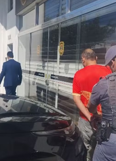 Filho agride pais idosos por discussão política e é preso em Registro