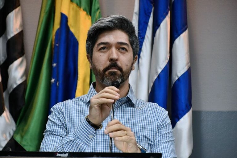 Vereador de Araçatuba denuncia homofobia em grupo de WhatsApp