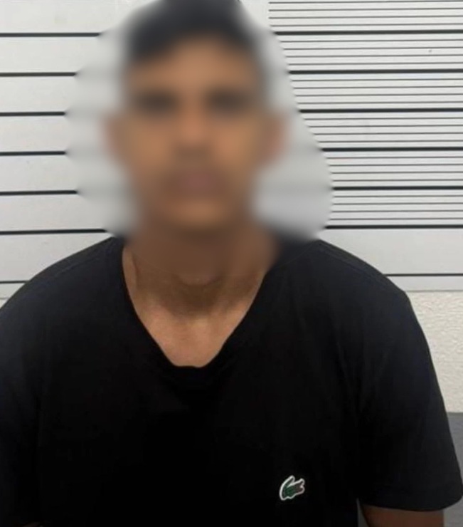 Ação policial na “Pouca Farinha” em Guarujá prende um homem com mais de 2 mil porções de drogas