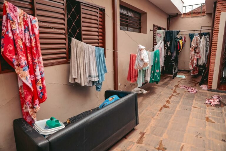 Prefeitura assume, emergencialmente, casas de repouso após prisão de responsável por suspeita de maus-tratos