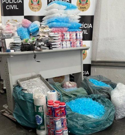 Polícia descobre imóvel usado como depósito de drogas na Vila dos Pescadores