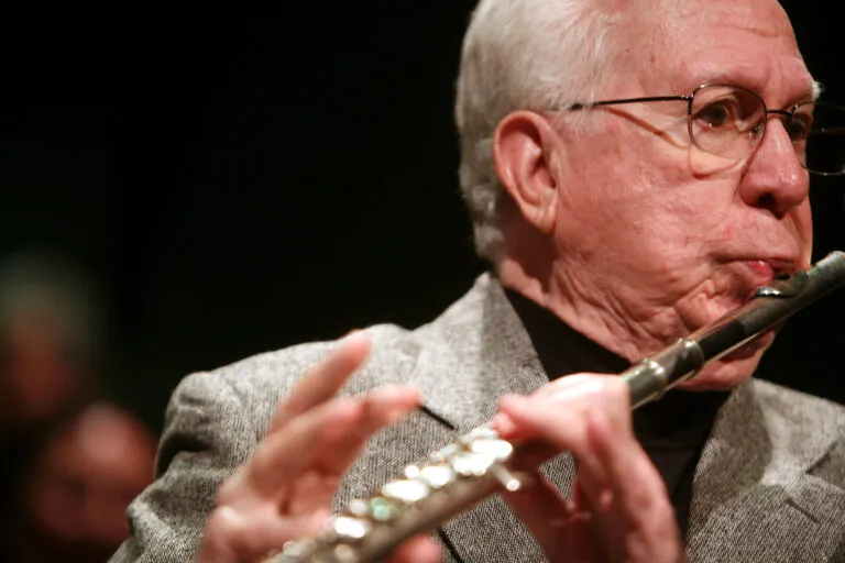 10 curiosidades sobre Altamiro Carrilho 