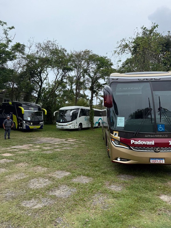 Operação Controle apreende seis ônibus e prende um procurado pela Justiça em Guarujá