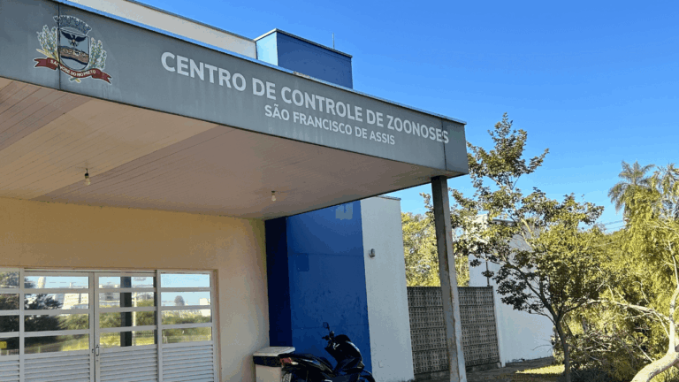 Zoonoses estará aberto neste sábado com oferta de serviços gratuitos