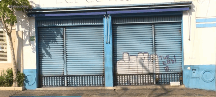 Briga em bar termina com prisão e homem internado em estado grave após luta com faca e facão