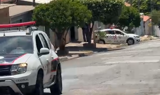 Tentativa de feminicídio em Campinas: idoso agride esposa com marreta