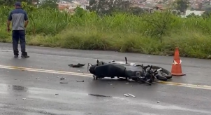 Motociclista morre após ser atropelado por caminhão em Americana