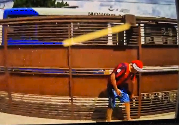 Assaltantes usam gorro de Papai Noel em invasão a residência em Campinas