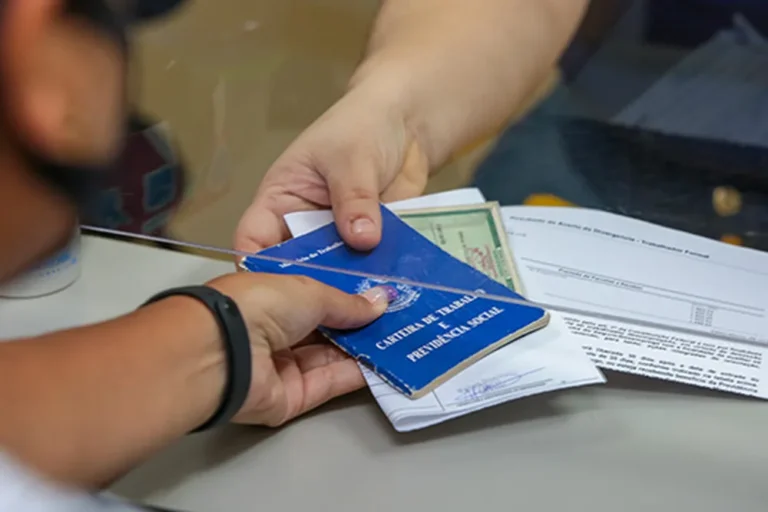 Baixada Santista oferece mais de 440 vagas de emprego; confira