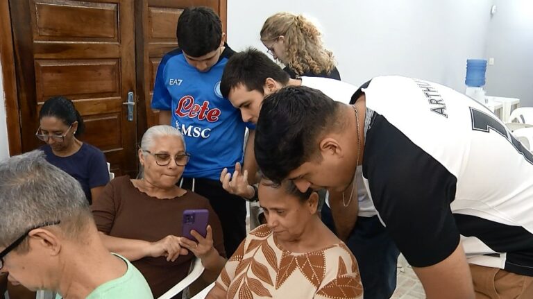 Sociedade de Melhoramentos do Bairro da Ponta da Praia reabre ao público