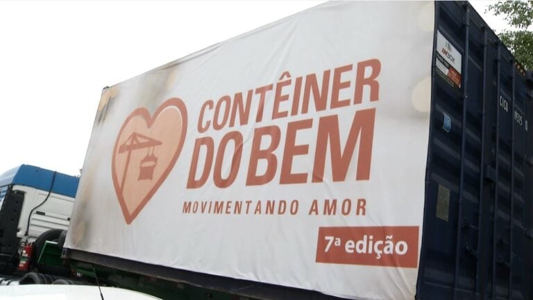 Contêiner do Bem entrega brinquedos arrecadados para projetos sociais