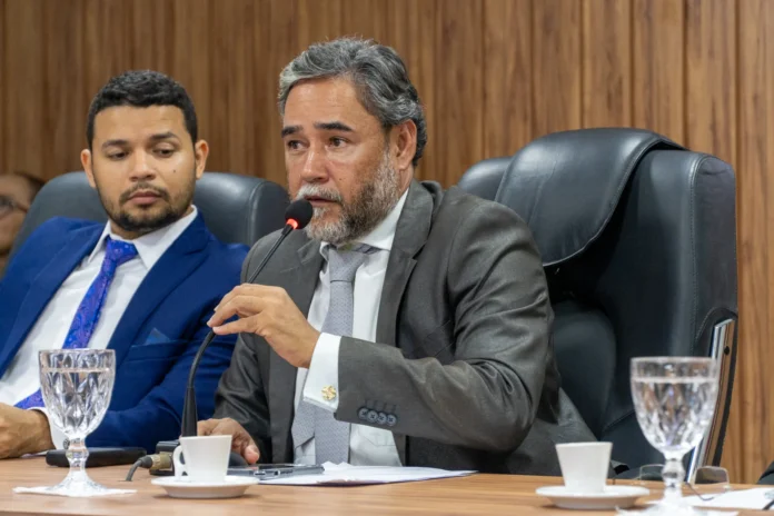 A liberação do corpo deve acontecer ainda nesta quarta-feira, mas informações sobre horário do sepultamento ainda não foram confirmadas