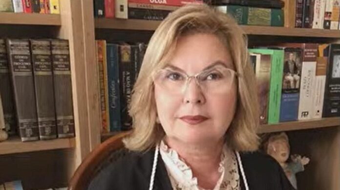 Desembargadora Apartamento de desembargadora é invadido e joias são furtadas