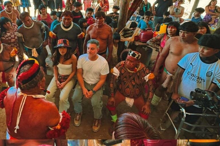 Luciano Huck, ao lado de Anitta, no dia da gravação } Instagram;Reprodução