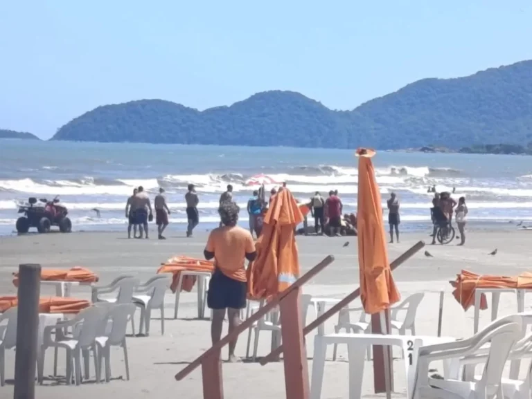 Homem morre após se afogar em praia de Peruíbe que não possui guarda-vidas