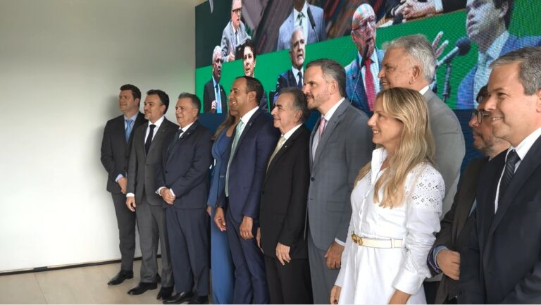 Paulo Alexandre Barbosa é eleito melhor deputado federal da Baixada Santista pelo terceiro ano consecutivo
