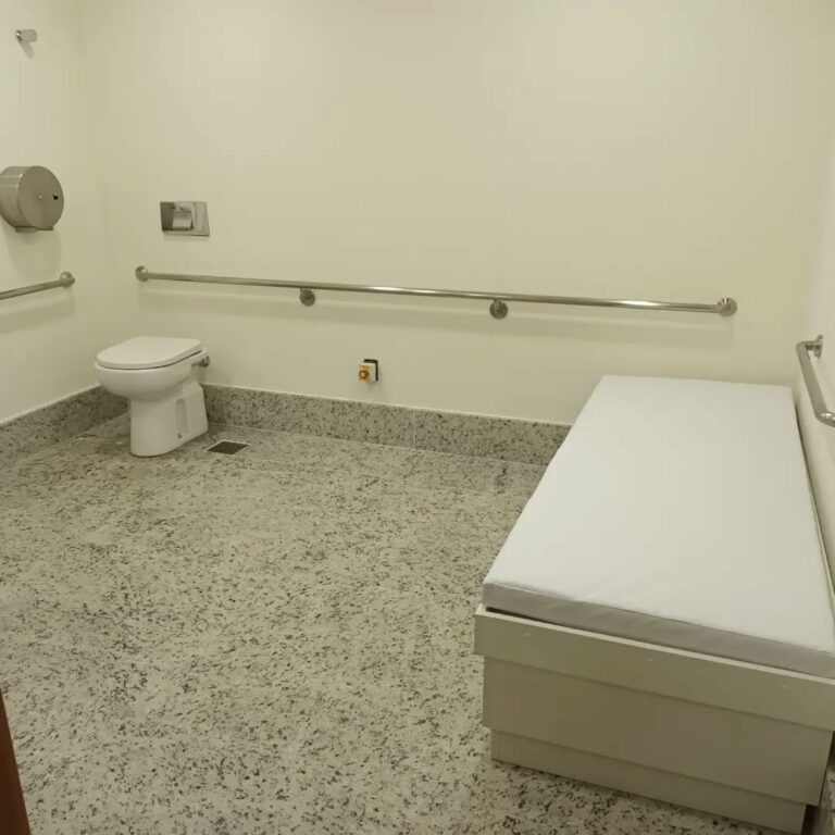 João Pessoa passa a exigir trocadores para adultos em locais com grande circulação de pessoas