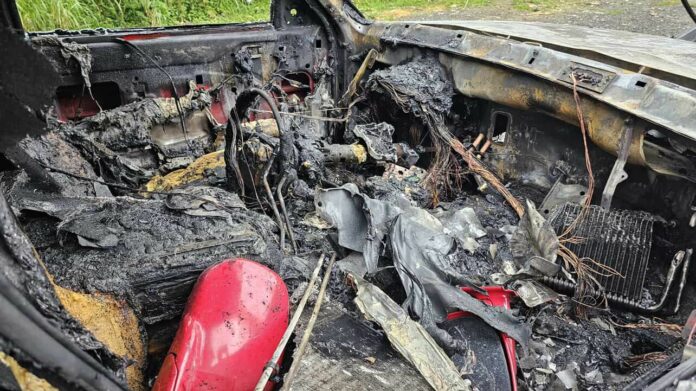 Carro pega fogo em túnel da Rodovia dos Tamoios em Caraguatatuba