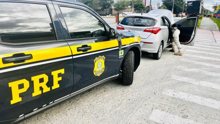 PRF recupera carro furtado em Jacareí menos de dez dias após crime em Pindamonhangaba