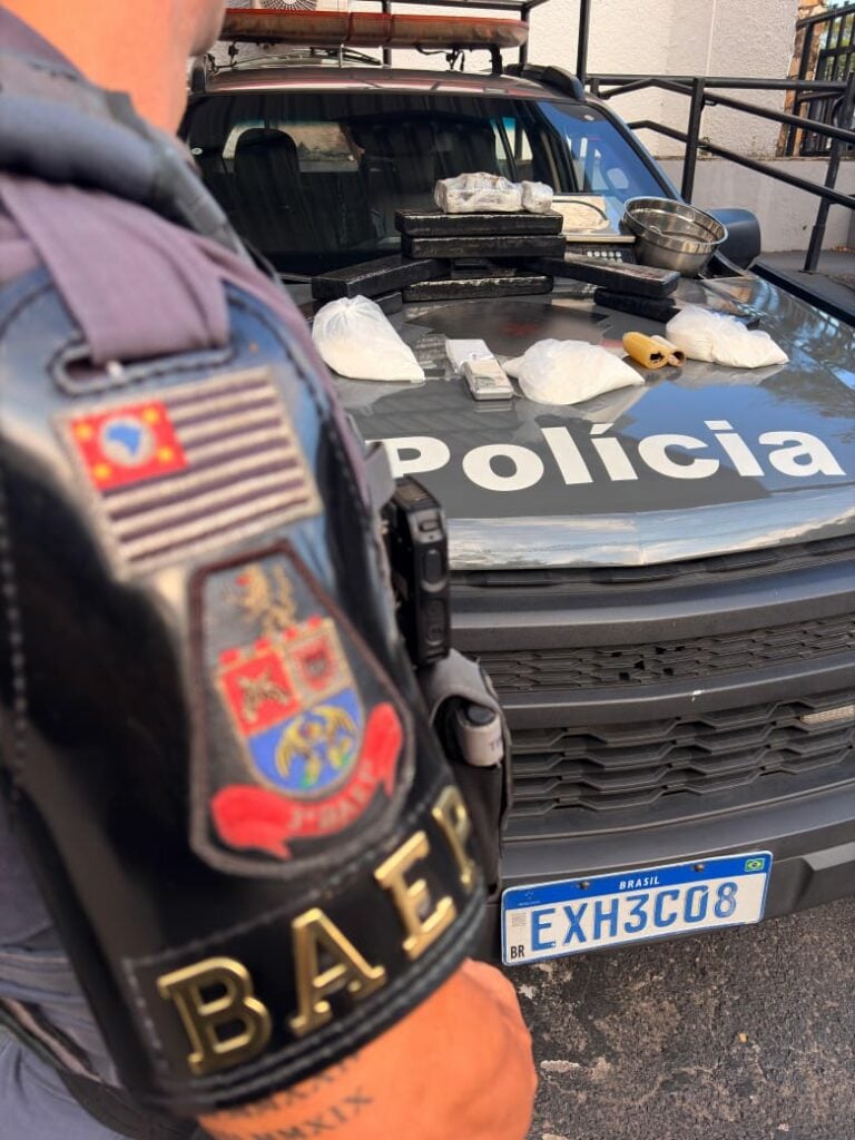 Três homens são presos por tráfico de drogas em São José do Campos