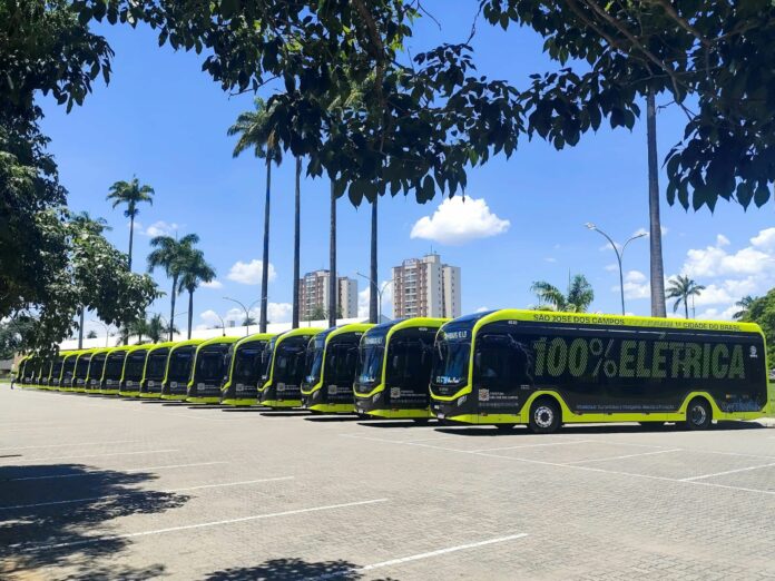 Prefeitura de São José conclui entrega do primeiro lote de ônibus elétricos