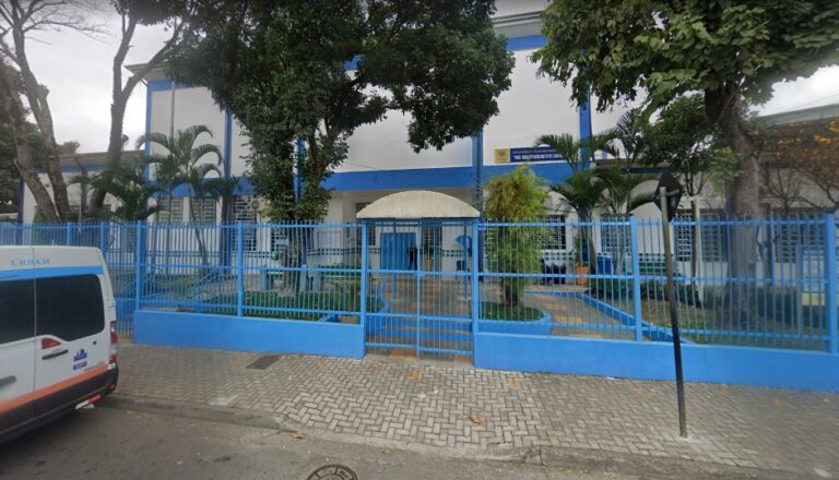 Homem é preso após furtar fiação e ameaçar vigilante com foice em escola de São José