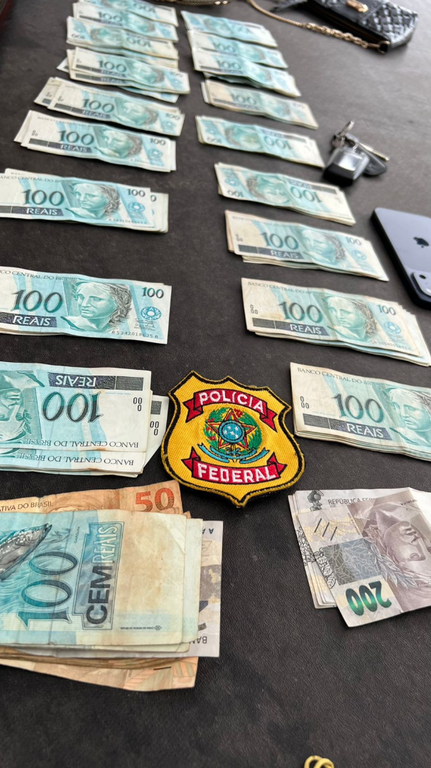 Ao todo, foram cumpridos 21 mandados em Macaé e em cidades paraibanas. Os alvos são empresários, políticos e servidores públicos