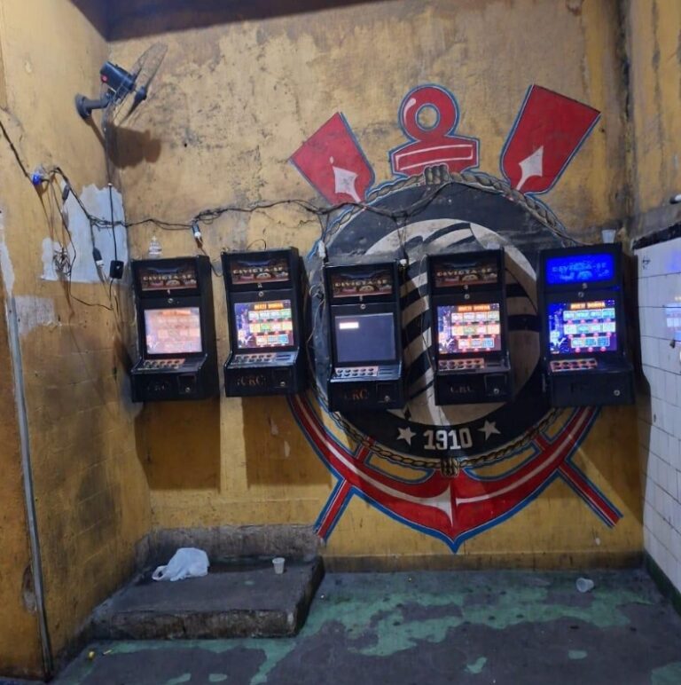 Homem é preso por manter estabelecimento comercial com diversas práticas ilícitas em Santos