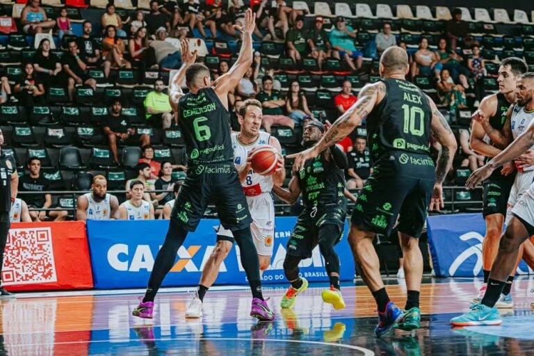 São José conquista quarta vitória seguida no NBB ao superar o Bauru fora de casa