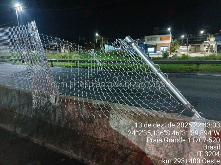 Homem morre atropelado e motorista foge sem prestar socorro em rodovia do litoral